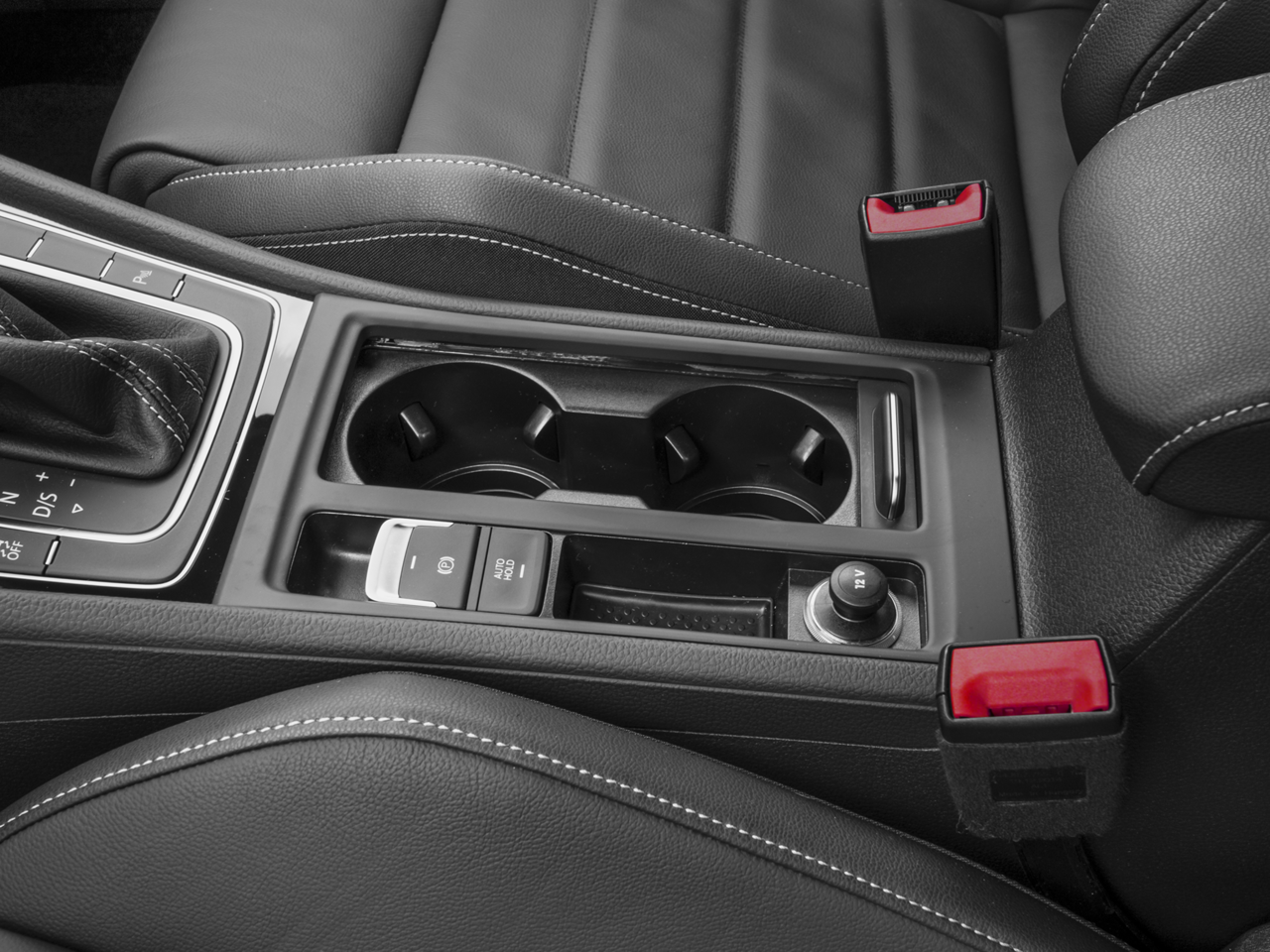 2016 Volkswagen Golf R 4dr HB Man w/DCC/Nav