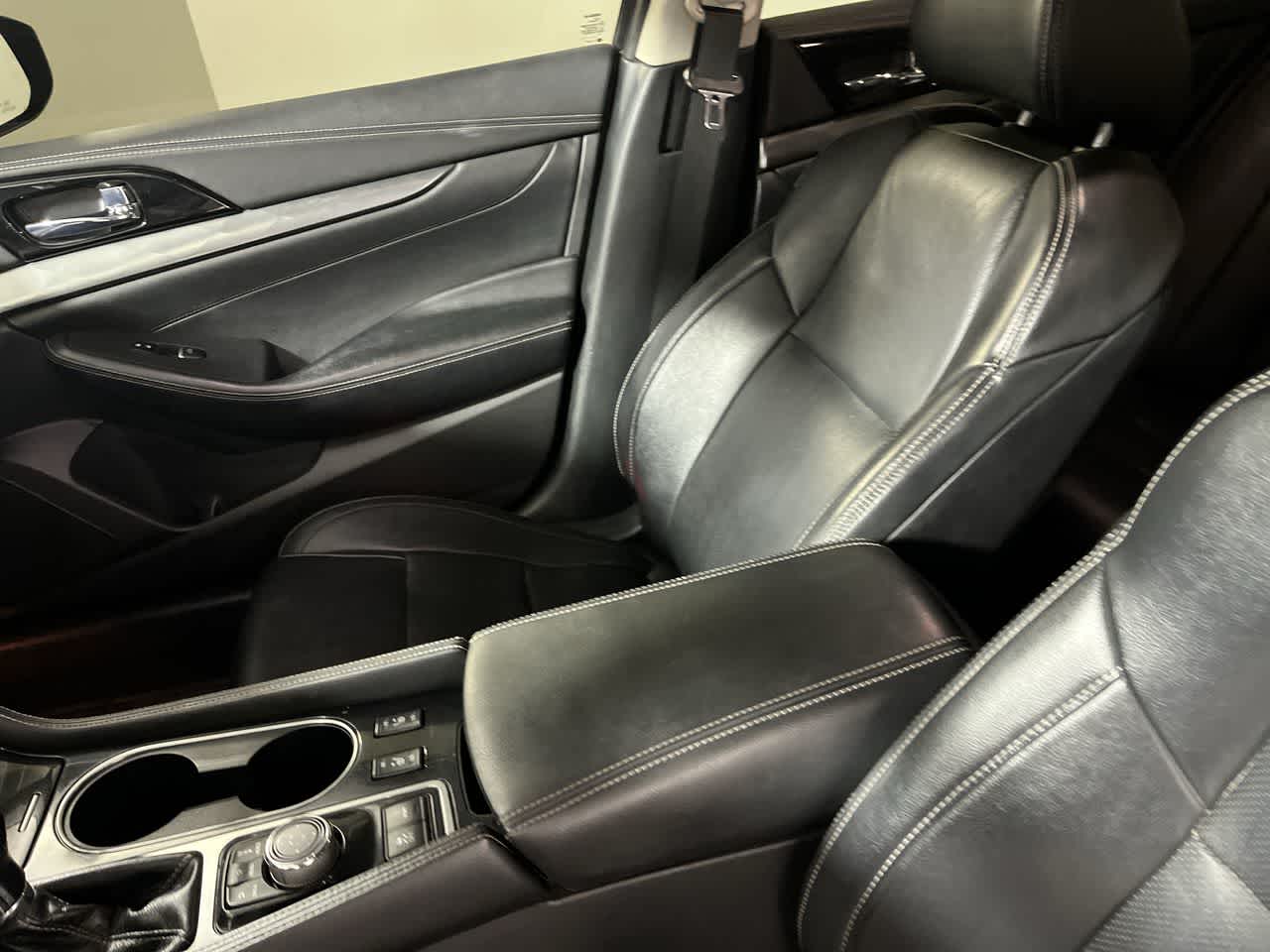 2020 Nissan Maxima SV