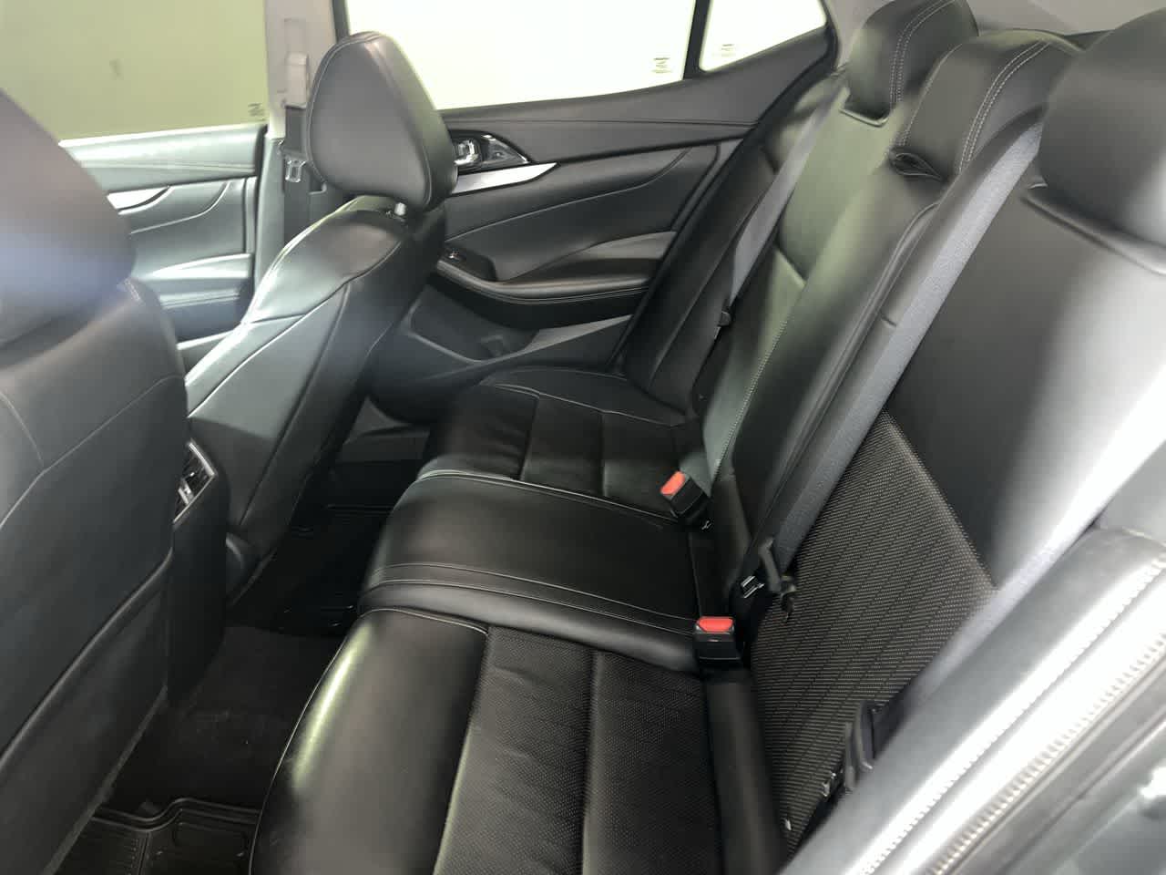 2020 Nissan Maxima SV