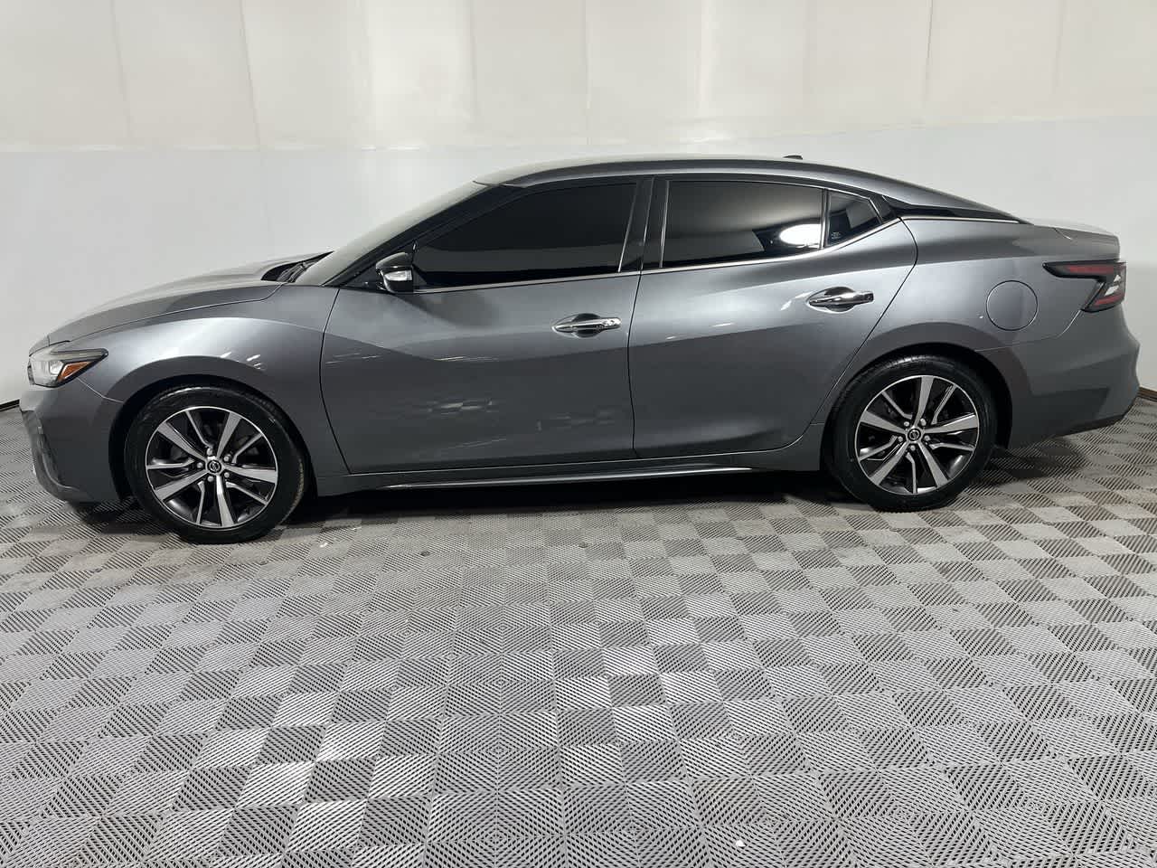 2020 Nissan Maxima SV