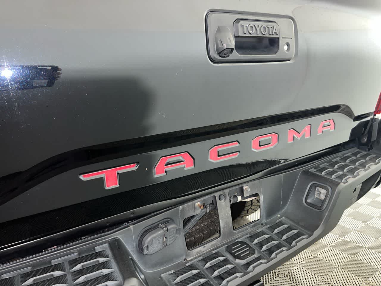 2018 Toyota Tacoma SR