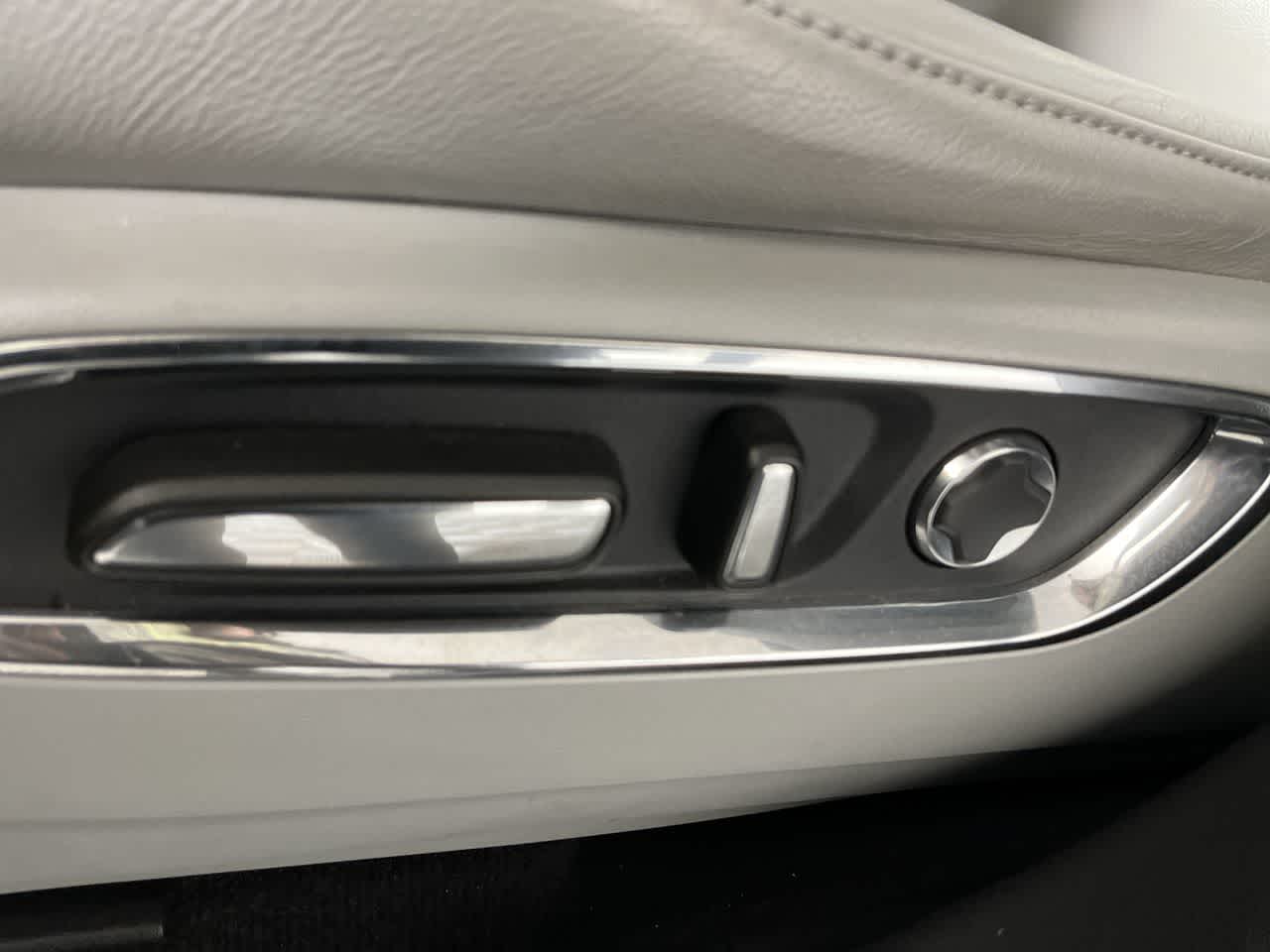 2020 Acura MDX SH-AWD 7-Passenger