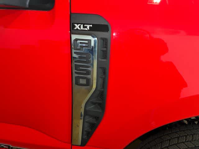 2025 Ford Super Duty F-350 DRW Pickup XLT