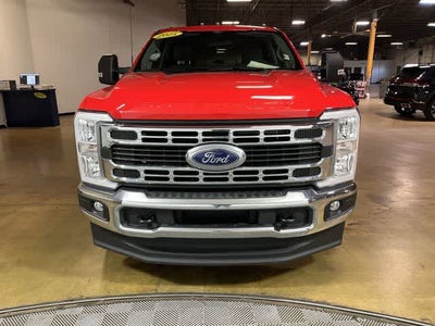 2025 Ford Super Duty F-350 DRW Pickup XLT