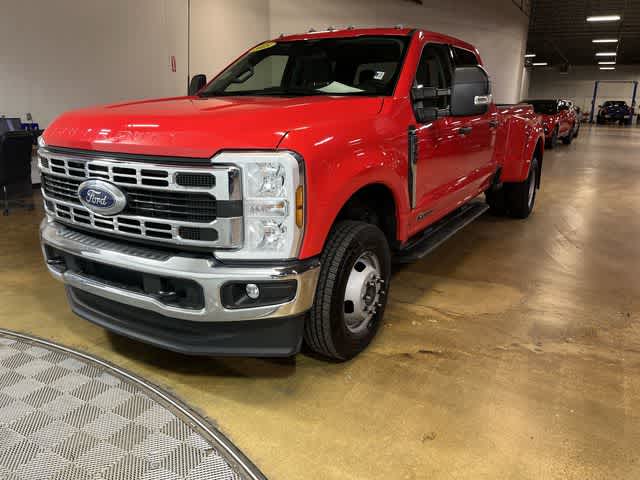 2025 Ford Super Duty F-350 DRW Pickup XLT
