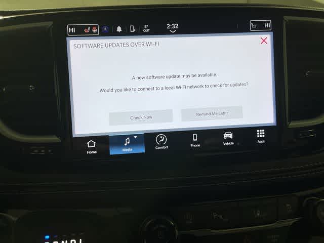 2024 Chrysler Pacifica Touring