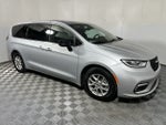 2024 Chrysler Pacifica Touring