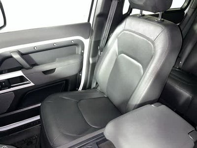 2023 Land Rover Defender SE