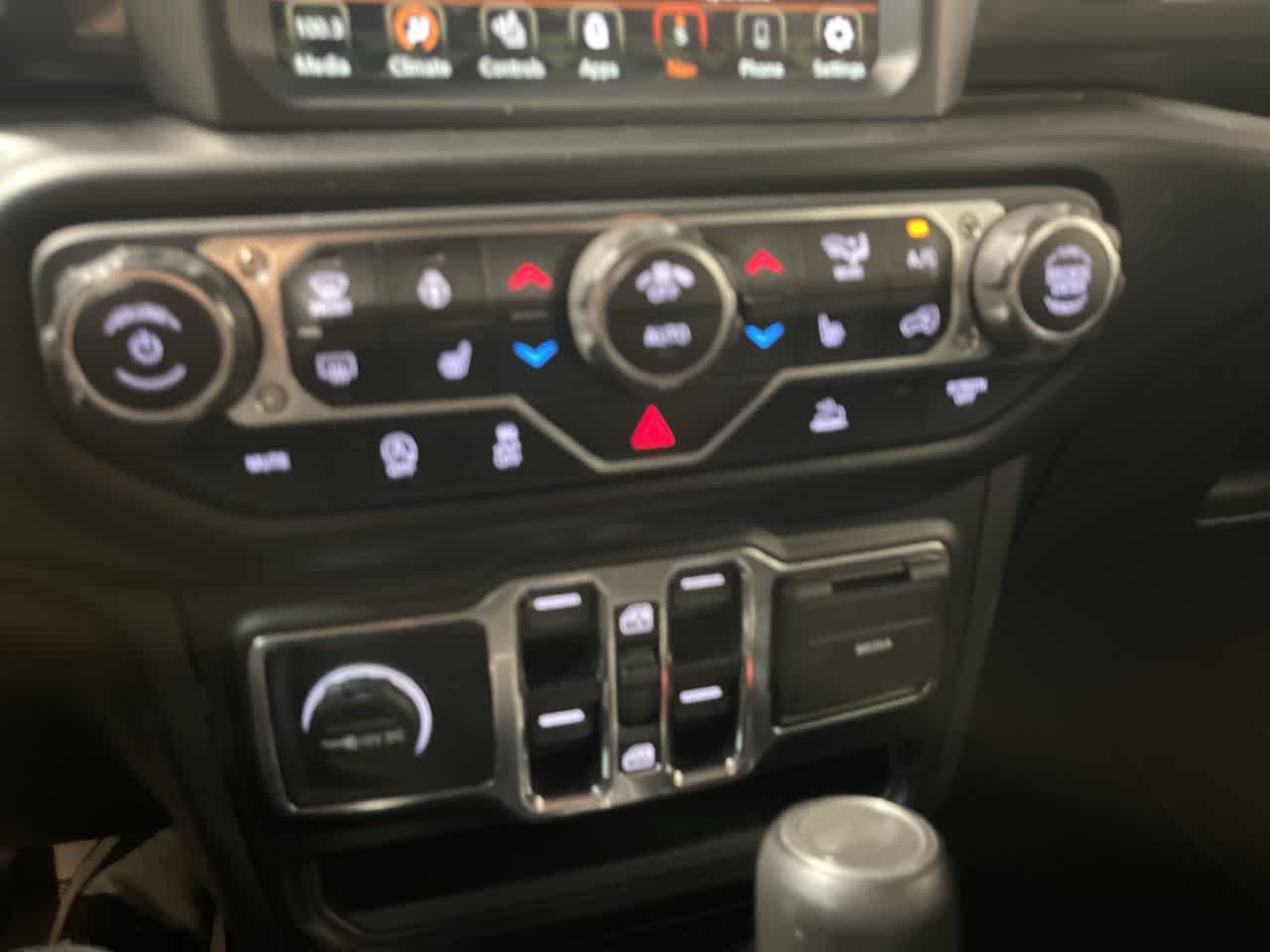 2022 Jeep Wrangler Unlimited Sahara Altitude