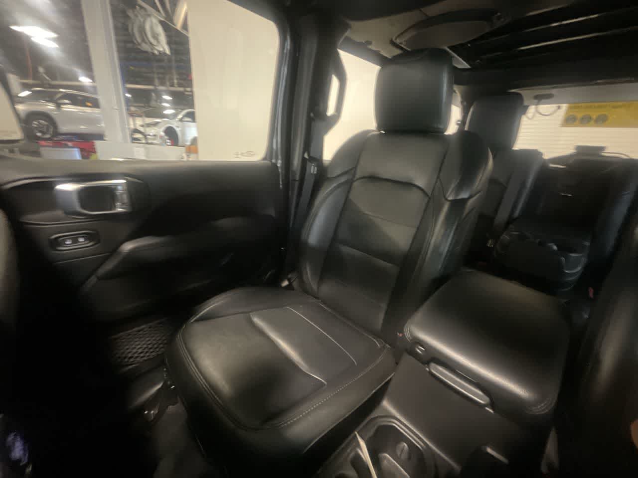 2022 Jeep Wrangler Unlimited Sahara Altitude
