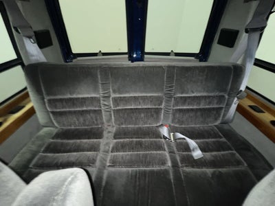 2000 Chevrolet Astro w/YF7