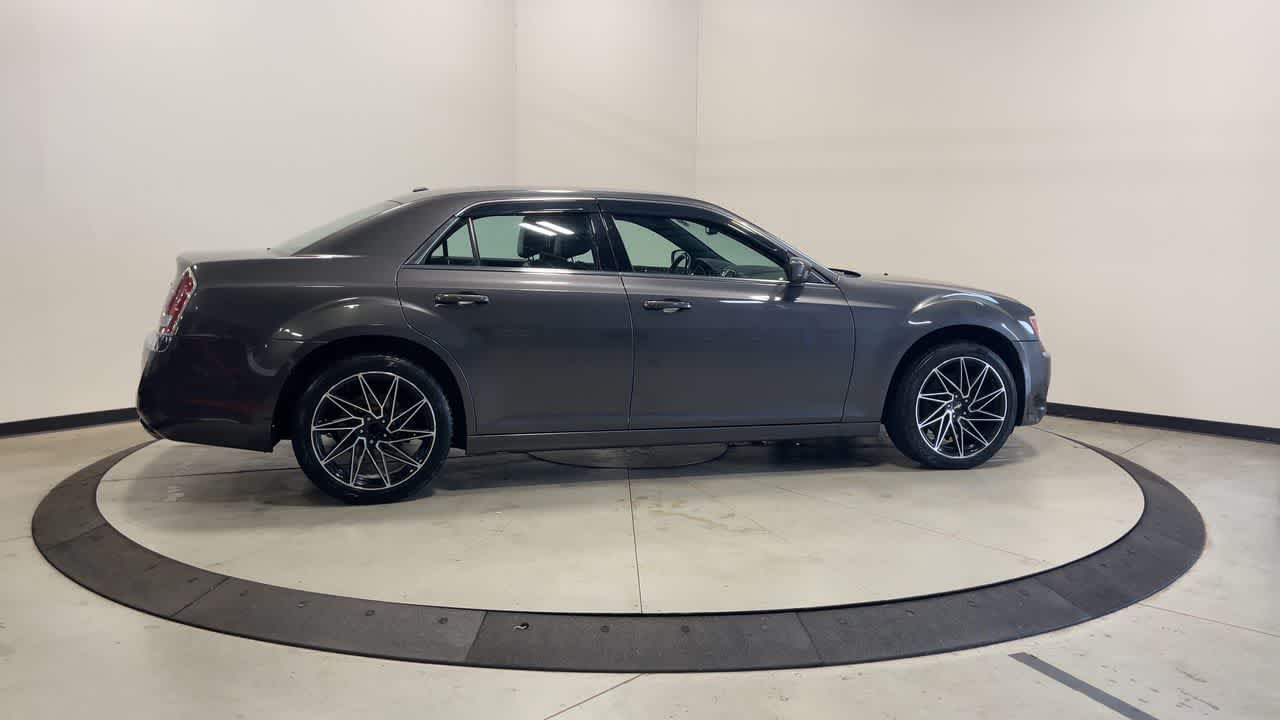2014 Chrysler 300 4dr Sdn AWD