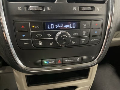 2014 Chrysler Town & Country Touring-L