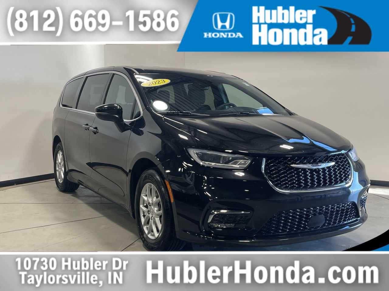 2023 Chrysler Pacifica Touring