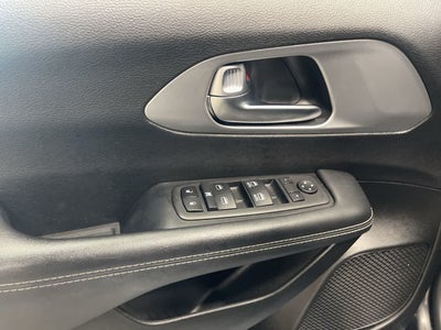 2023 Chrysler Pacifica Touring