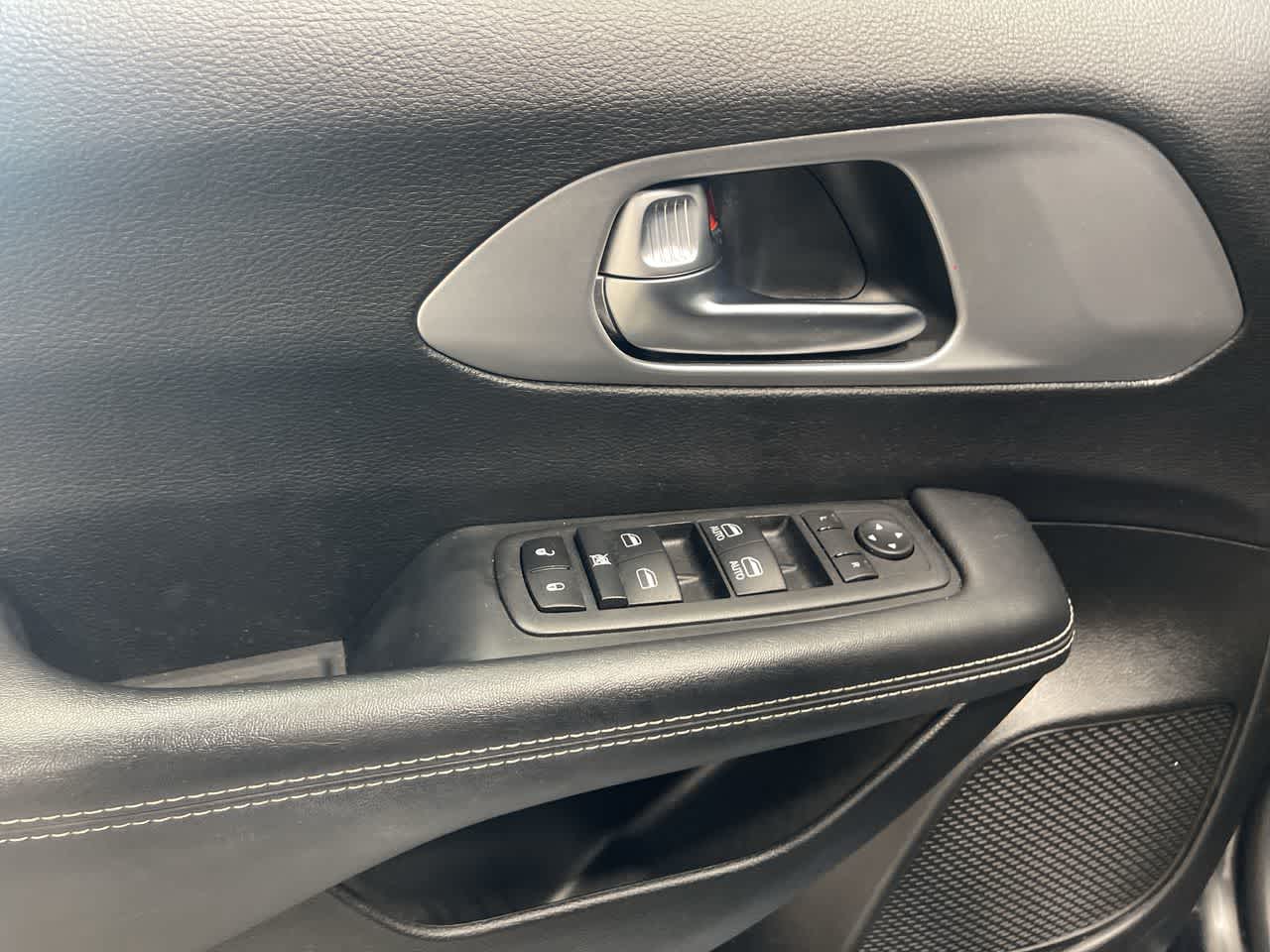 2023 Chrysler Pacifica Touring