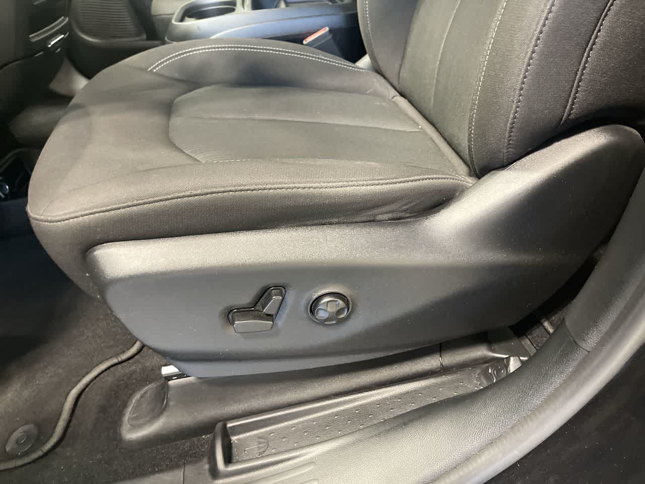 2023 Chrysler Pacifica Touring