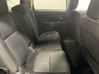 2020 Mitsubishi Outlander ES