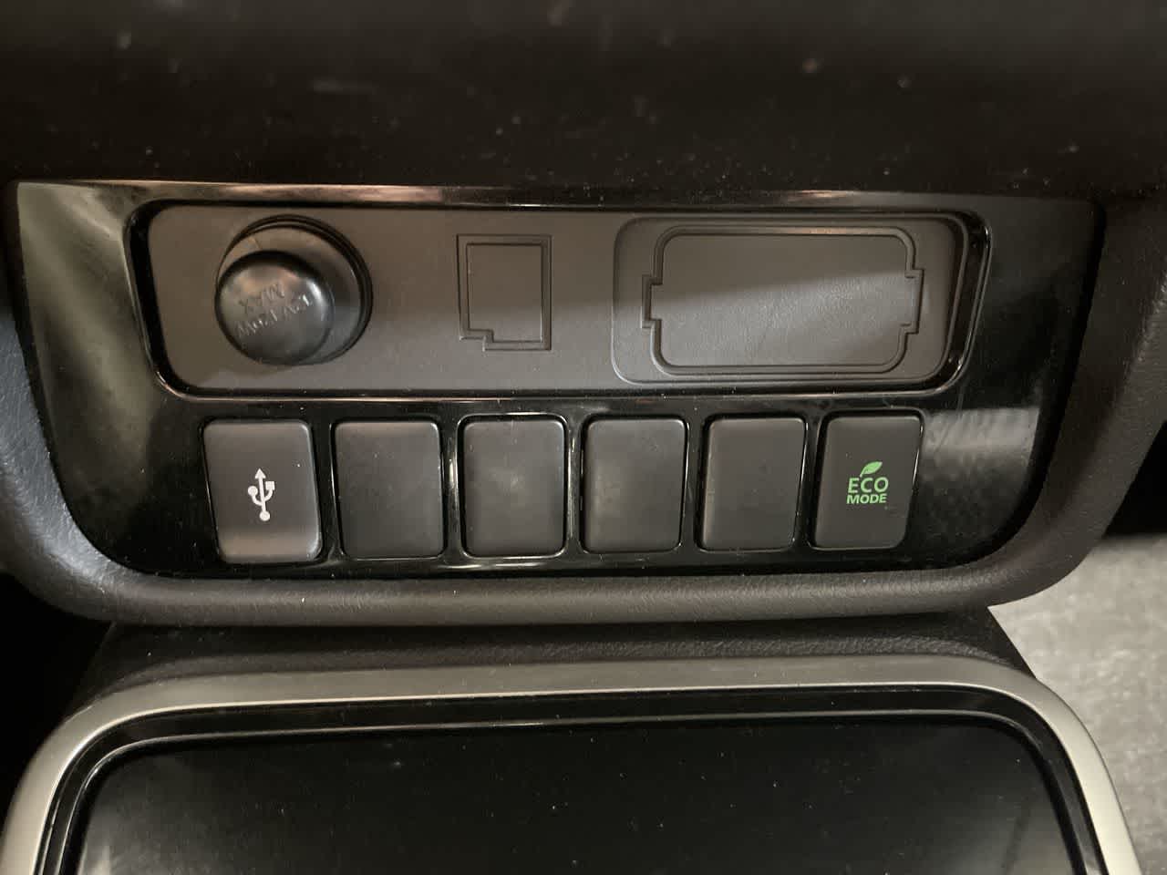 2020 Mitsubishi Outlander ES