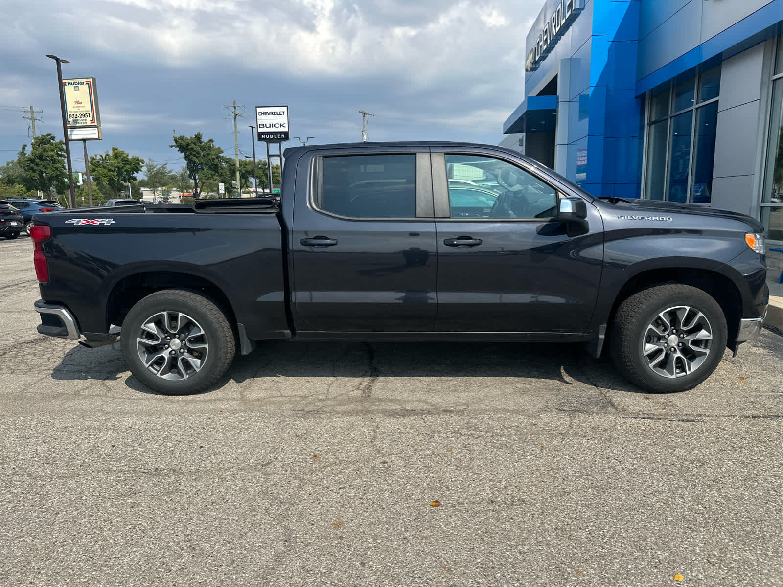 2024 Chevrolet Silverado 1500 LT (2FL)