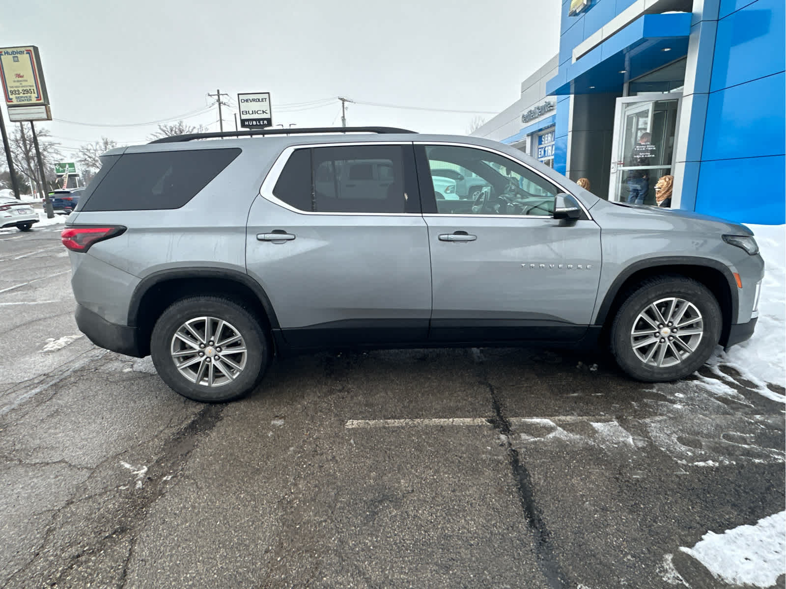 2023 Chevrolet Traverse LT Leather