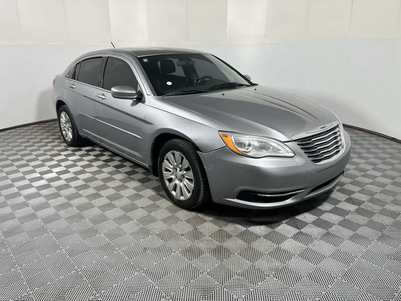 2013 Chrysler 200 Touring