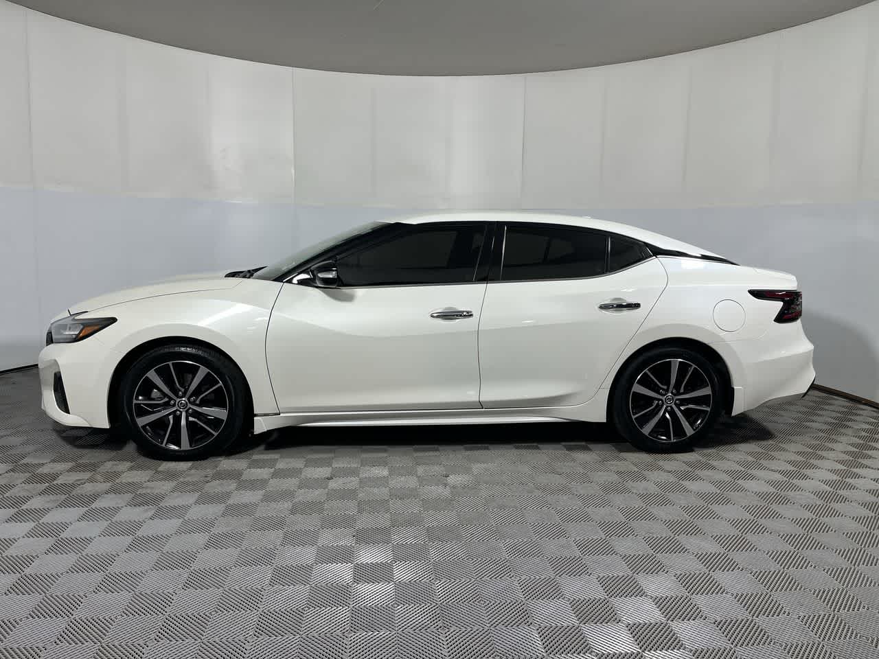 2022 Nissan Maxima SV