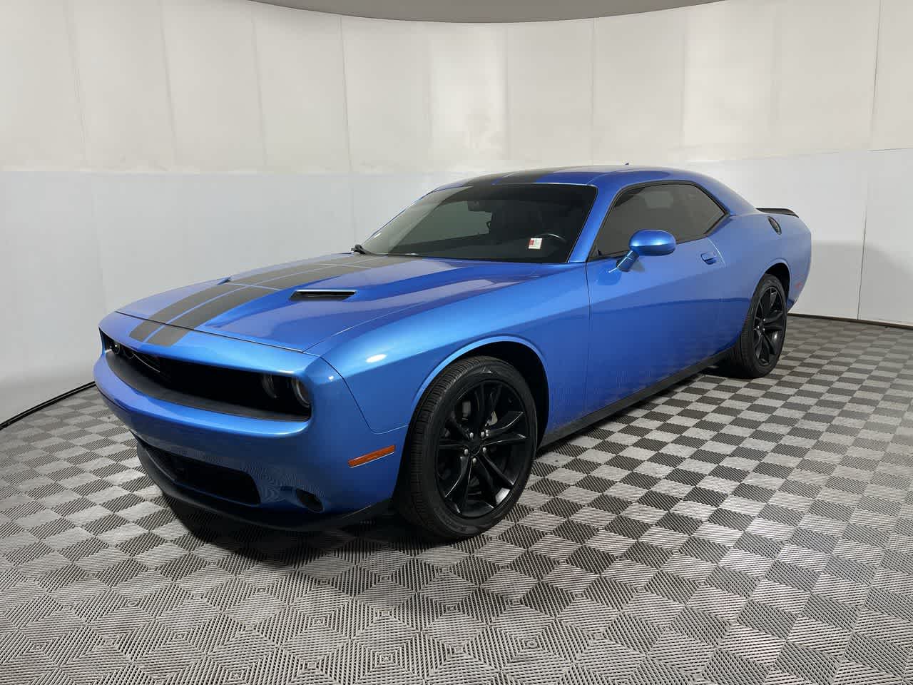 2016 Dodge Challenger SXT Plus