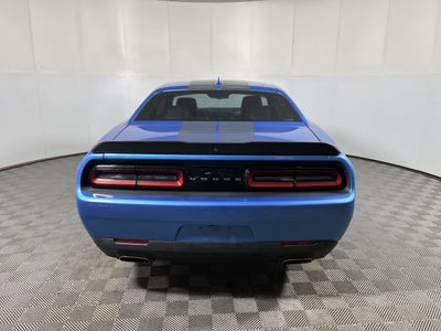 2016 Dodge Challenger SXT Plus