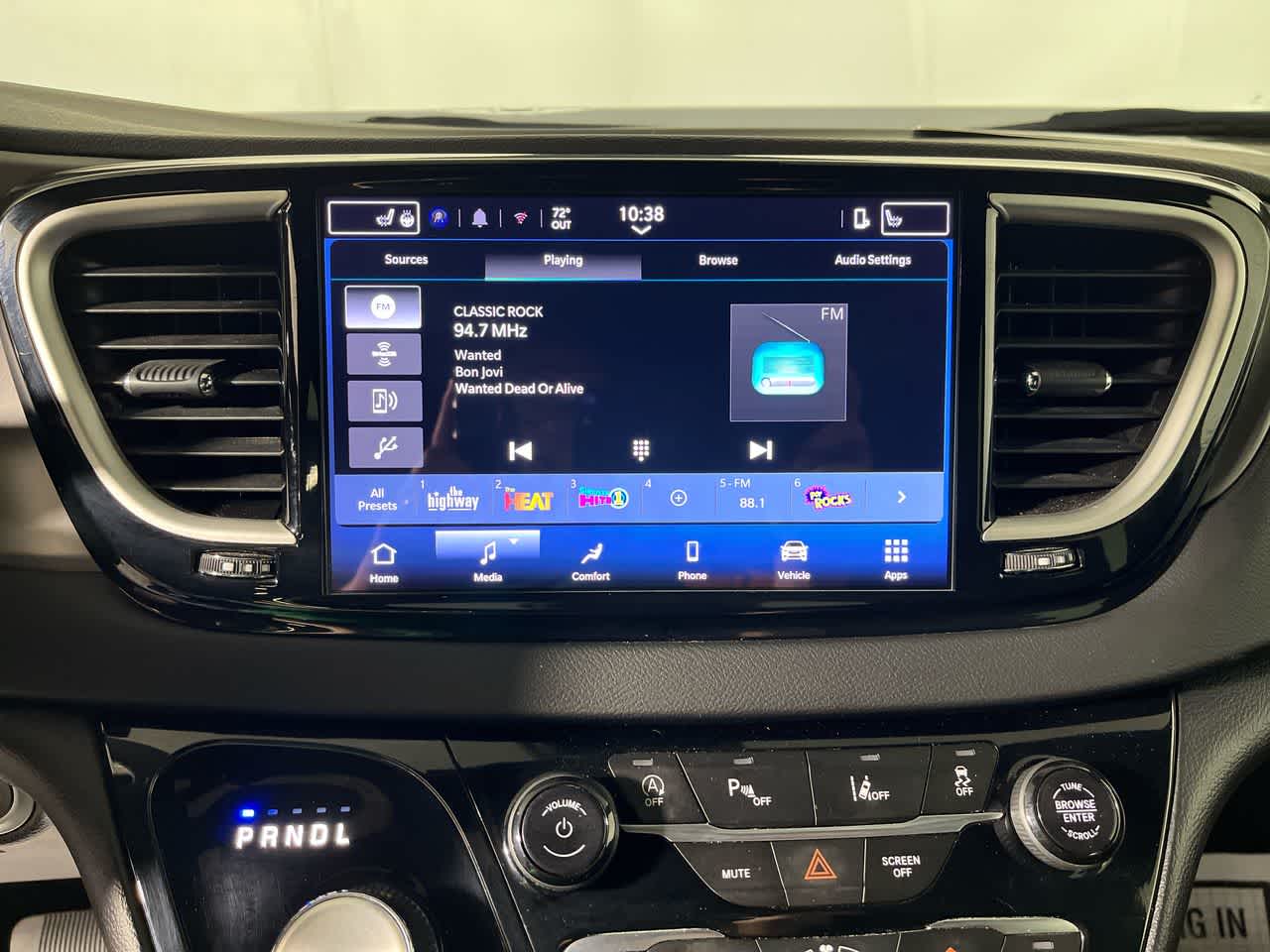 2025 Chrysler Pacifica Select