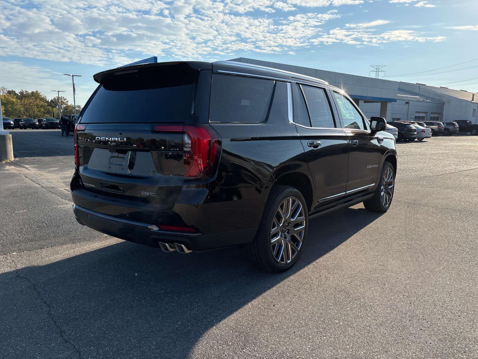 2027 GMC Yukon Denali Ultimate