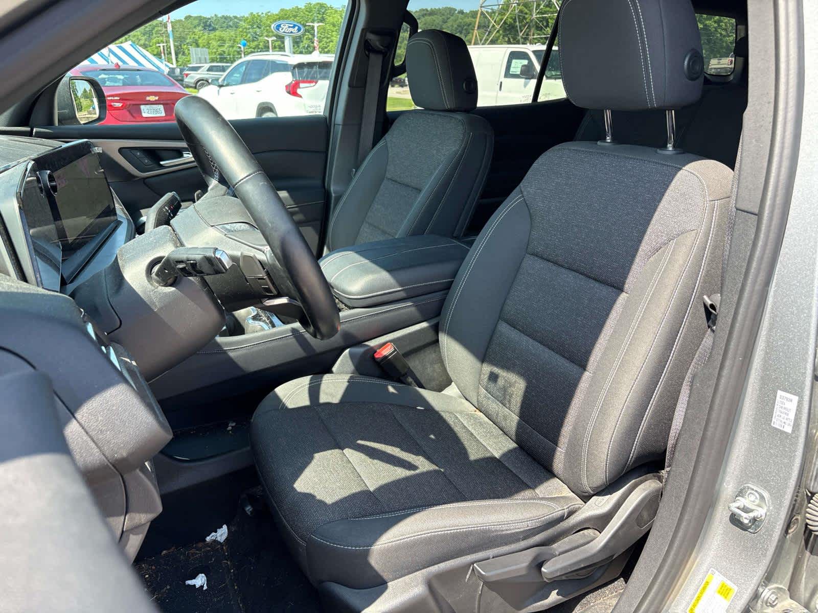 2024 Chevrolet Traverse LS