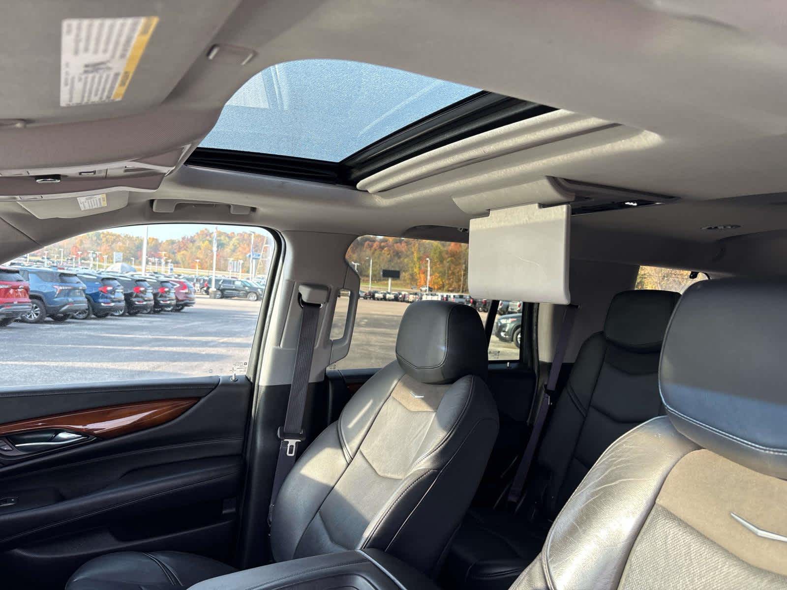 2017 Cadillac Escalade Premium Luxury
