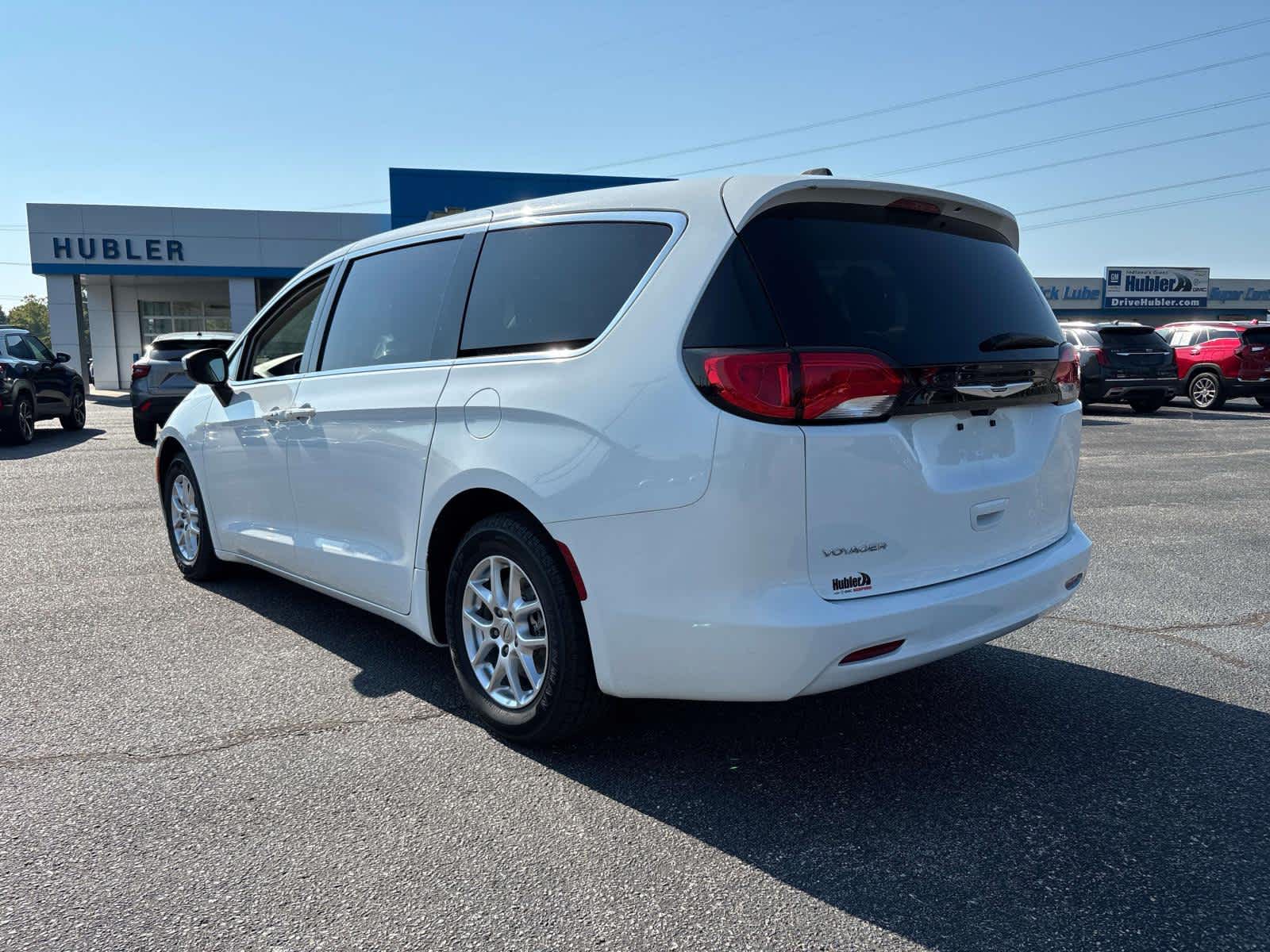 2023 Chrysler Voyager LX