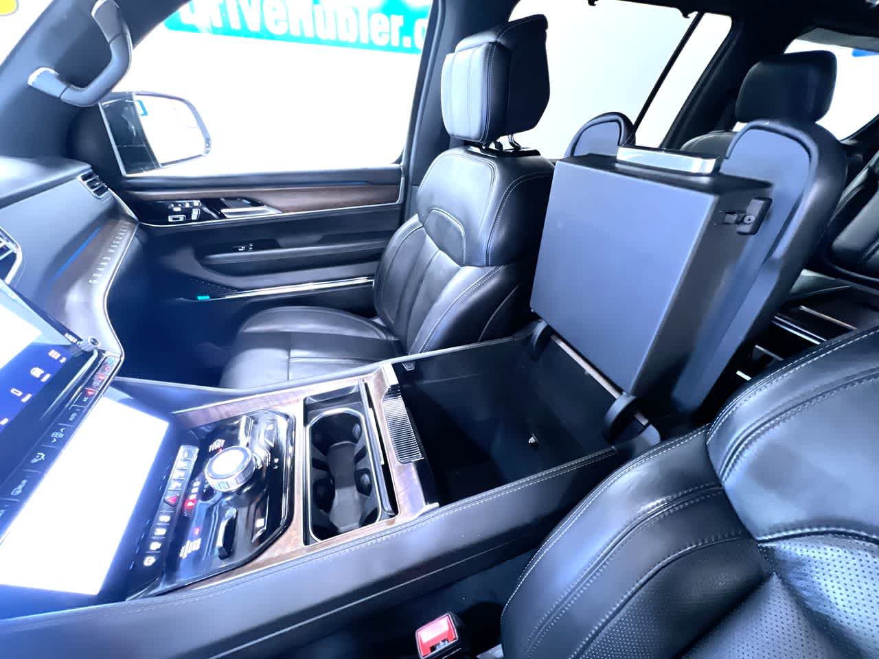 2023 Jeep Grand Wagoneer Base
