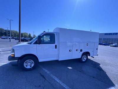 2025 Chevrolet Express Cutaway 3500 1WT