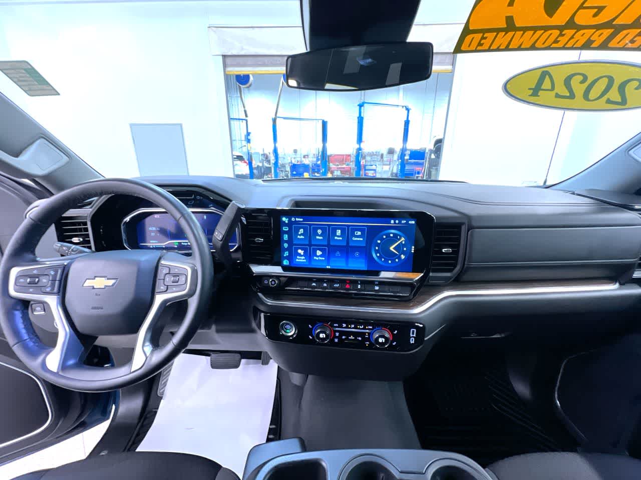 2024 Chevrolet Silverado 1500 LT (2FL)