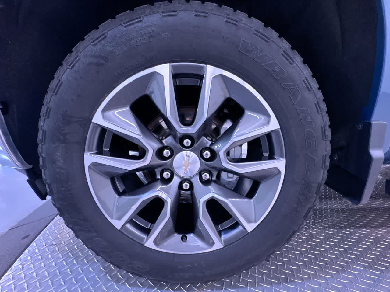 2024 Chevrolet Silverado 1500 LT (2FL)