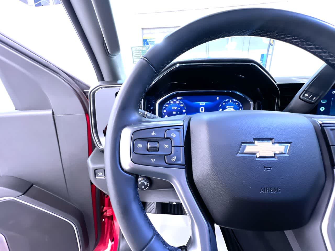 2025 Chevrolet Silverado 1500 LT (2FL)