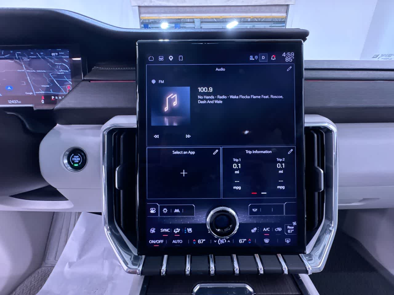 2024 GMC Acadia Denali