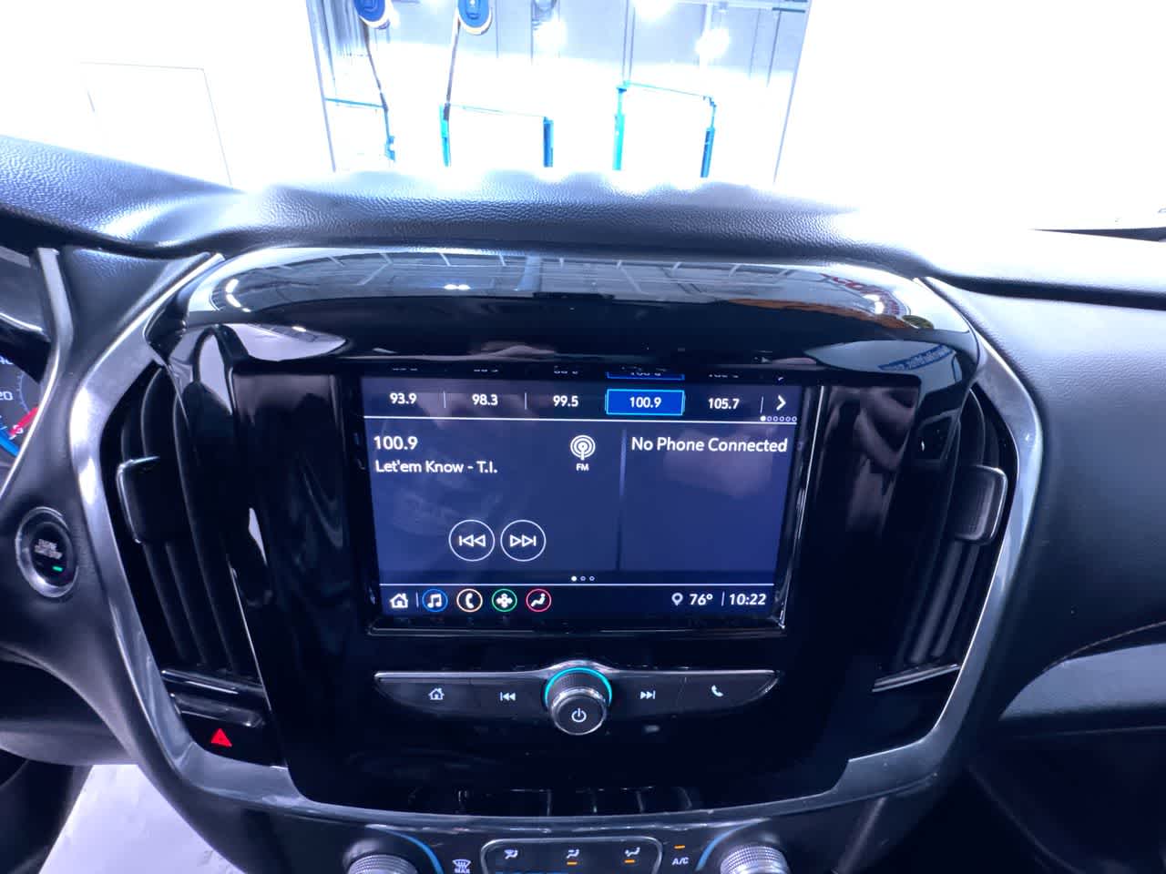 2020 Chevrolet Traverse LT Cloth