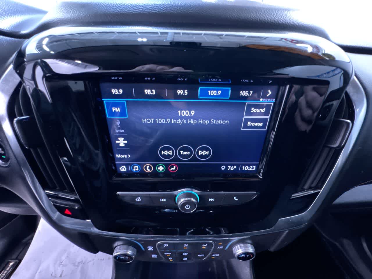 2020 Chevrolet Traverse LT Cloth