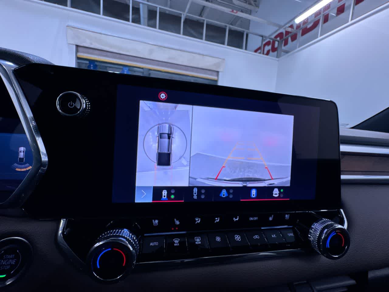 2024 GMC Canyon Denali