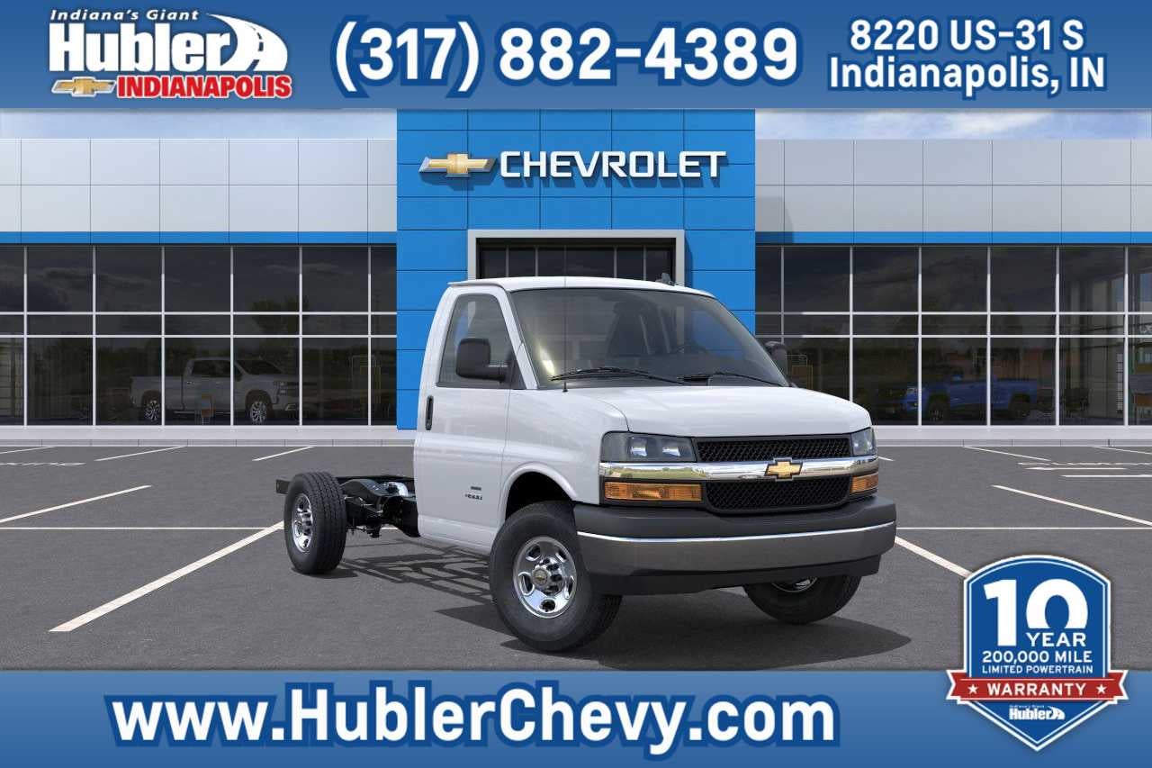 2025 Chevrolet Express Cutaway 3500 1WT