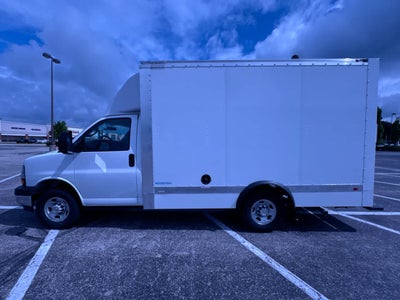 2025 Chevrolet Express Cutaway 3500 1WT