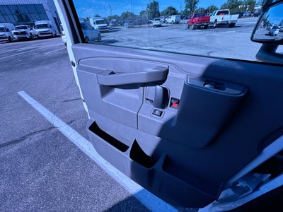 2026 Chevrolet Express Cutaway 3500 1WT