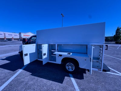 2026 Chevrolet Express Cutaway 3500 1WT