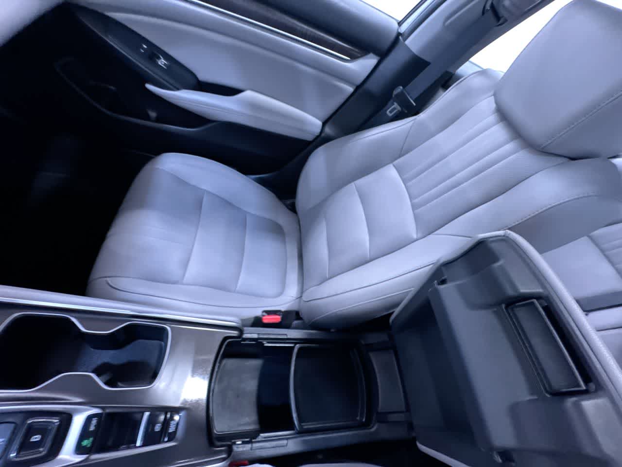 2019 Honda Accord Sedan Touring 2.0T