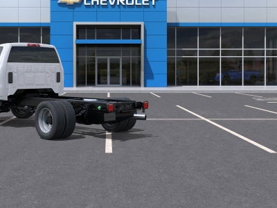 2025 Chevrolet Silverado 5500 HD Work Truck