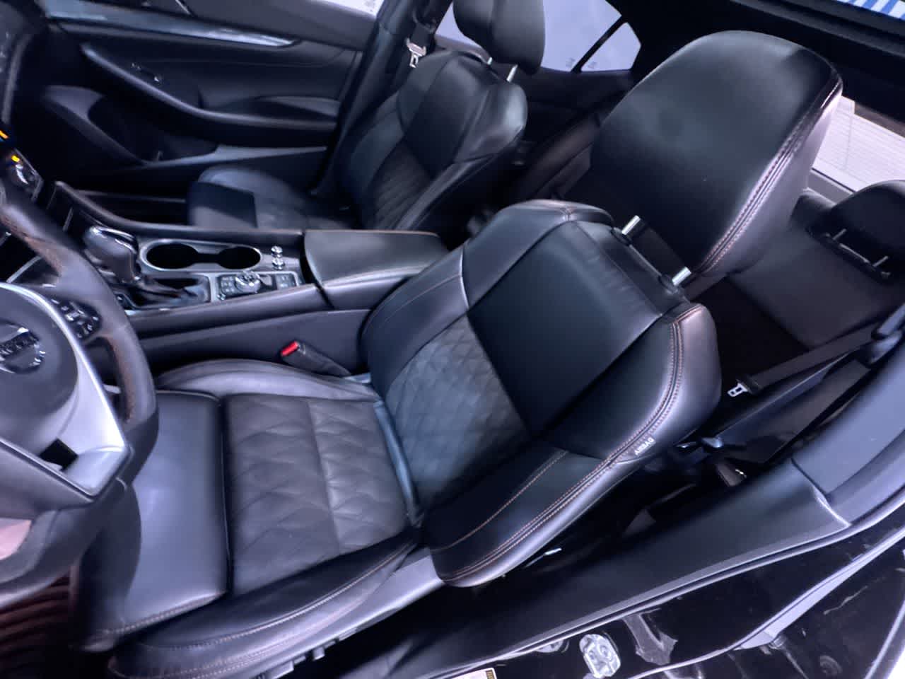 2019 Nissan Maxima SR